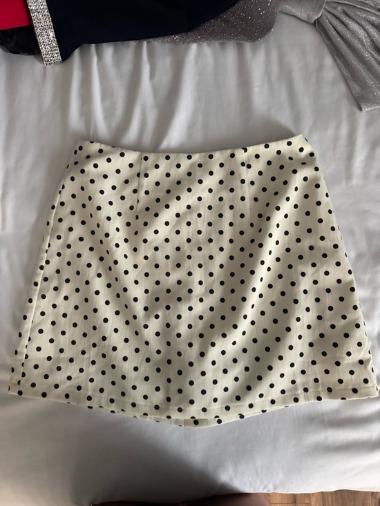 Pink Lily Dresses & Skirts - Polka Dot Mini Skirt in Ivory and Black